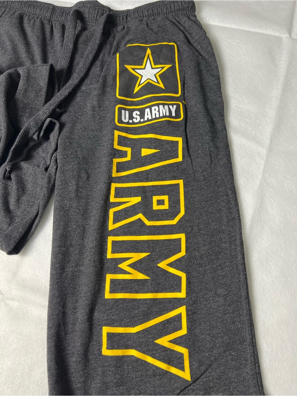 U.S. Army loungewear with Yellow Logo - Picture 4 of 6
